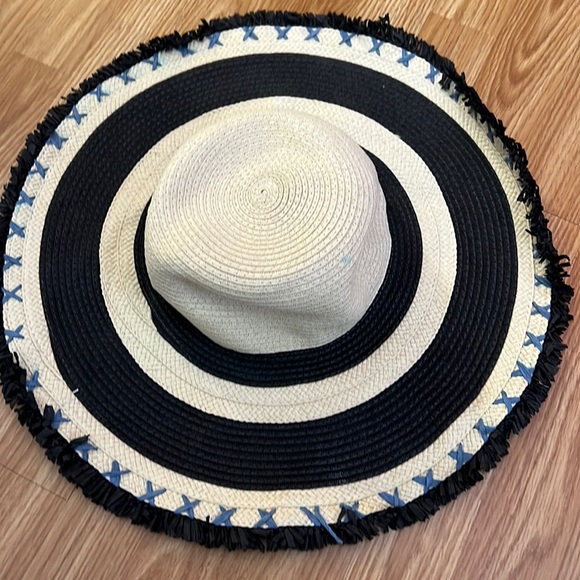 Accessories - Quagga Green Label Straw Hat